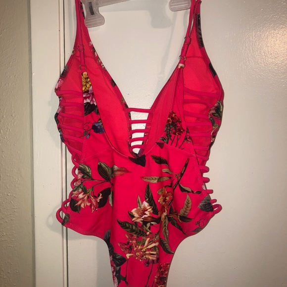 Rue 21 Womens Swimsuit - Picture 3 of 3